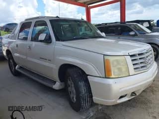 2003 Cadillac Escalade EXT with VIN 3GYEK63N33G153623, listed as a IAAI auction lot 43231377 with 110,519 mi miles and . Bid and sale history available at DreamBid. Image 1.