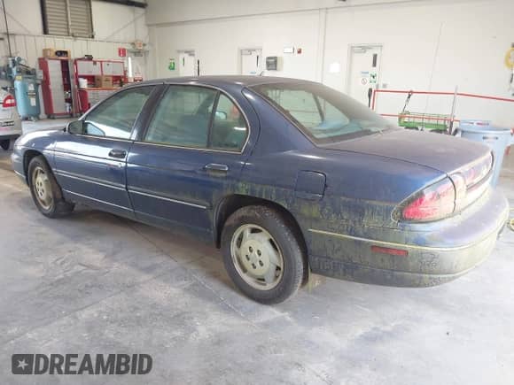1997 Chevrolet Lumina with VIN 2G1WL52M9V9168241, listed as a IAAI auction lot 42943603 with 356,871 mi miles and . Bid and sale history available at DreamBid. Image 3.
