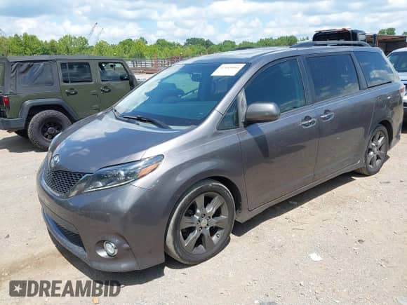 2016 Toyota Sienna SE с VIN 5TDXK3DC7GS696605, выставлен на аукционе IAAI как лот 42689084 с пробегом 154 922 миль миль и . История ставок и продаж доступна на DreamBid. Изображение 2.