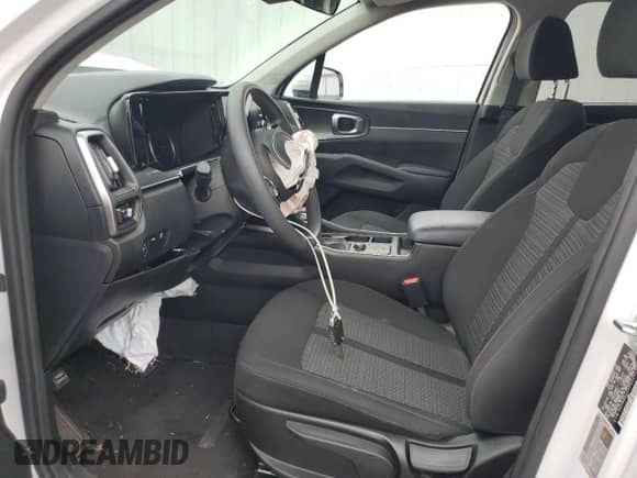 2023 Kia Sorento LX with VIN 5XYRGDLCXPG220136, listed as a Copart auction lot 62845115 with 26,831 mi miles and Salvage title. Bid and sale history available at DreamBid. Image 7.