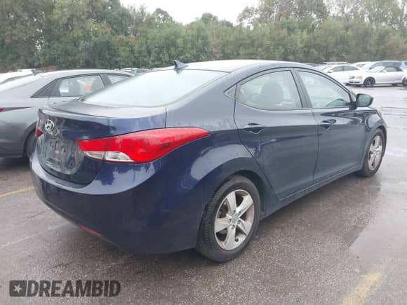2012 Hyundai Elantra Limited z VIN 5NPDH4AE8CH144883, wystawiony jako IAAI lot #43401666 z przebiegiem 173 563 mil mil oraz . Historia ofert i sprzedaży dostępna na DreamBid. Obrazek 4.