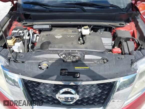 2014 Nissan Pathfinder SV with VIN 5N1AR2MMXEC672457, listed as a IAAI auction lot 43103851 with 150,484 mi miles and . Bid and sale history available at DreamBid. Image 10.