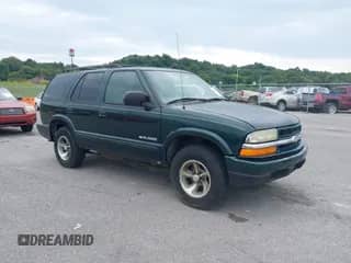 2004 Chevrolet Blazer LS with VIN 1GNCS13X24K106375, listed as a IAAI auction lot 40151407 with 207,657 mi miles and . Bid and sale history available at DreamBid. Image 1.
