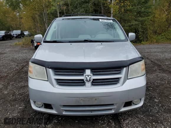 2009 Dodge Grand Caravan SE with VIN 2D8HN44E79R587352, listed as a Copart auction lot 85818865 with 430,185 mi miles and Clean title. Bid and sale history available at DreamBid. Image 5.