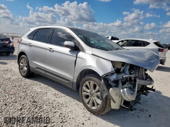 2019 Ford Edge Titanium with VIN 2FMPK4K98KBB04048, listed as a Copart auction lot 82035605 with 51,486 mi miles and Salvage title. Bid and sale history available at DreamBid. Image 4.