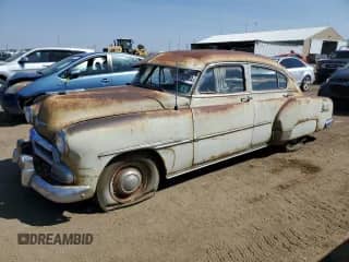 1952 Chevrolet Malibu с VIN KAA323617, выставлен на аукционе Copart как лот 70732004 с пробегом 70 622 миль миль и На запчасти • Non repairable. История ставок и продаж доступна на DreamBid. Изображение 1.