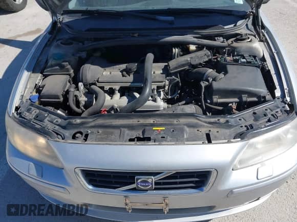 2009 Volvo S60 2.5T with VIN YV1RS592292720978, listed as a IAAI auction lot 41665529 with 171,327 mi miles and . Bid and sale history available at DreamBid. Image 10.