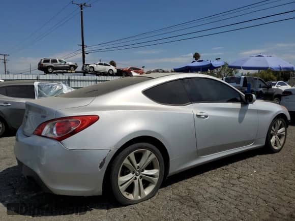 2012 Hyundai Genesis Coupe 2.0T с VIN KMHHT6KD0CU067428, выставлен на аукционе Copart как лот 66621954 с пробегом 127 026 миль миль и Списание • Salvage title. История ставок и продаж доступна на DreamBid. Изображение 3.