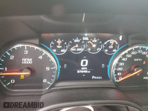 2019 Chevrolet Tahoe Premier с VIN 1GNSKCKC4KR198017, выставлен на аукционе Copart как лот 54015095 с пробегом 87 846 миль миль и Списание • Salvage title. История ставок и продаж доступна на DreamBid. Изображение 9.
