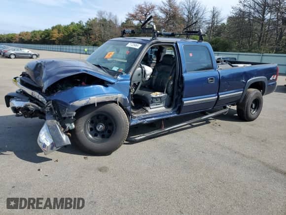 2002 Chevrolet Silverado 2500HD LS z VIN 1GCHK23132F204840, wystawiony jako Copart lot #71725464 z przebiegiem Nie podano mil oraz Szkoda całkowita • Salvage title. Historia ofert i sprzedaży dostępna na DreamBid. Obrazek 1.