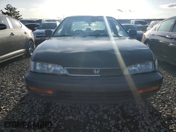 1997 Honda Accord Value с VIN 1HGCD5682VA191306, выставлен на аукционе Copart как лот 74390804 с пробегом 172 882 миль миль и Списание • Salvage title. История ставок и продаж доступна на DreamBid. Изображение 5.