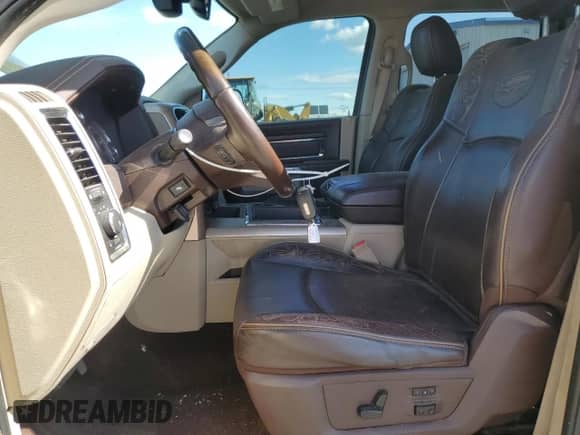 2014 Ram 1500 Longhorn z VIN 1C6RR7PM1ES313429, wystawiony jako Copart lot #62146625 z przebiegiem 160 360 mil mil oraz Czysty tytuł • Clean title. Historia ofert i sprzedaży dostępna na DreamBid. Obrazek 7.