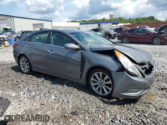 2013 Hyundai Sonata Limited with VIN 5NPEC4AC2DH669294, listed as a Copart auction lot 68038365 with 135,044 mi miles and Salvage title. Bid and sale history available at DreamBid. Image 4.