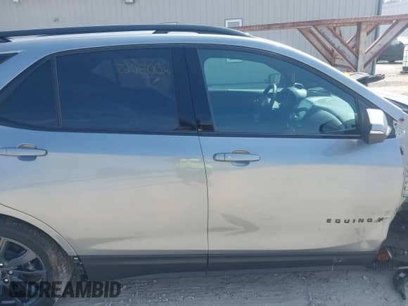 2024 Chevrolet Equinox RS with VIN 3GNAXWEG6RS202721, listed as a IAAI auction lot 42003065 with 9,340 mi miles and . Bid and sale history available at DreamBid. Image 14.