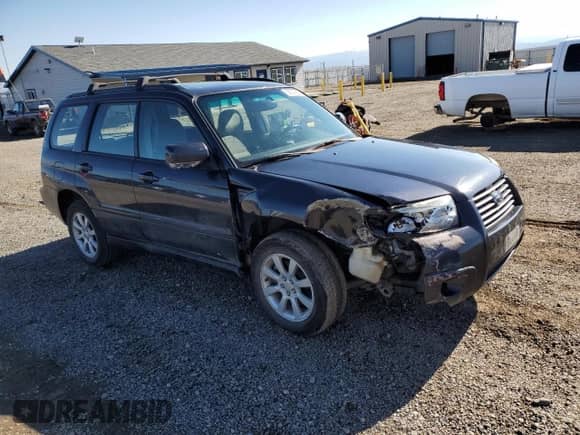 2008 Subaru Forester X with VIN JF1SG65648H717069, listed as a Copart auction lot 55574385 with 117,494 mi miles and Clean title. Bid and sale history available at DreamBid. Image 4.