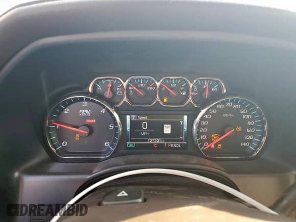 2018 Chevrolet Silverado 1500 LTZ z VIN 3GCUKSEC0JG391335, wystawiony jako Copart lot #71831475 z przebiegiem 127 301 mil mil oraz Szkoda całkowita • Salvage title. Historia ofert i sprzedaży dostępna na DreamBid. Obrazek 9.