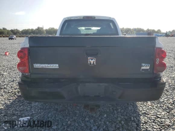 2008 Dodge Dakota with VIN 1D3HE38N68S590475, listed as a Copart auction lot 84948805 with 140,277 mi miles and Clean title. Bid and sale history available at DreamBid. Image 6.