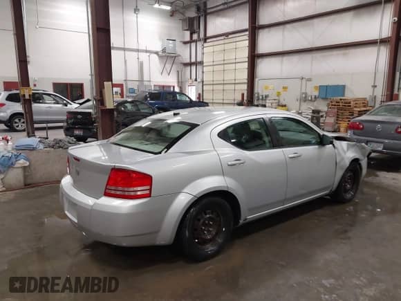 2010 Dodge Avenger SXT с VIN 1B3CC4FB5AN172695, выставлен на аукционе IAAI как лот 43216134 с пробегом 196 039 миль миль и . История ставок и продаж доступна на DreamBid. Изображение 4.