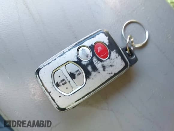 2007 Toyota Camry z VIN 4T1BB46K37U013858, wystawiony jako IAAI lot #43531080 z przebiegiem Nie podano mil oraz . Historia ofert i sprzedaży dostępna na DreamBid. Obrazek 11.