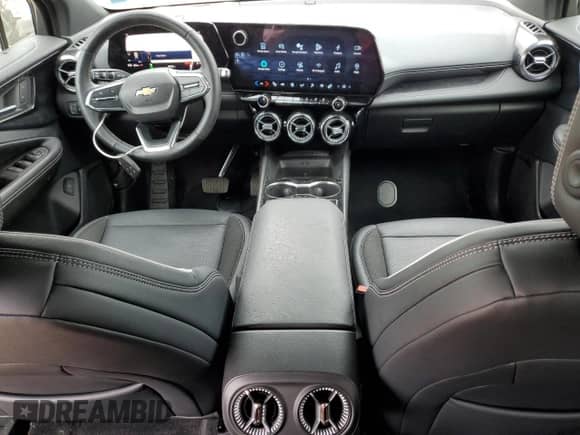 2024 Chevrolet Blazer EV eAWD LT z VIN 3GNKDBRJ4RS216273, wystawiony jako Copart lot #51285595 z przebiegiem 4 878 mil mil oraz Szkoda całkowita • Salvage title. Historia ofert i sprzedaży dostępna na DreamBid. Obrazek 8.