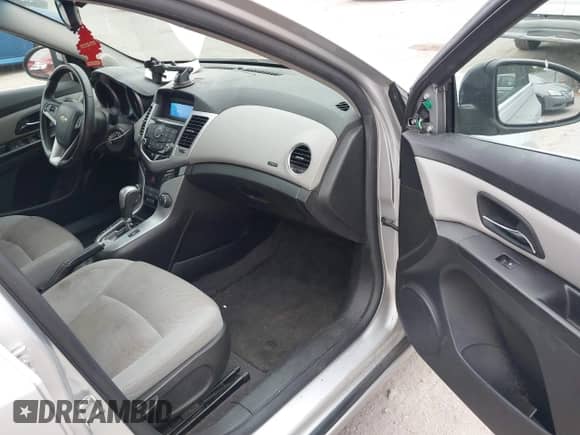 2012 Chevrolet Cruze 1LT с VIN 1G1PF5SC7C7301564, выставлен на аукционе IAAI как лот 43569270 с пробегом 132 037 миль миль и . История ставок и продаж доступна на DreamBid. Изображение 5.