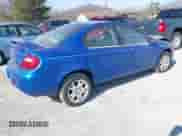 2005 Dodge Neon SXT z VIN 1B3ES56CX5D156966, wystawiony jako IAAI lot #41781508 z przebiegiem 76 951 mil mil oraz . Historia ofert i sprzedaży dostępna na DreamBid. Obrazek 4.