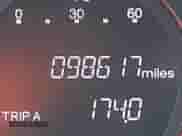 2013 Honda Accord EX z VIN 1HGCT1A79DA012901, wystawiony jako IAAI lot #42664160 z przebiegiem 98 617 mil mil oraz . Historia ofert i sprzedaży dostępna na DreamBid. Obrazek 16.