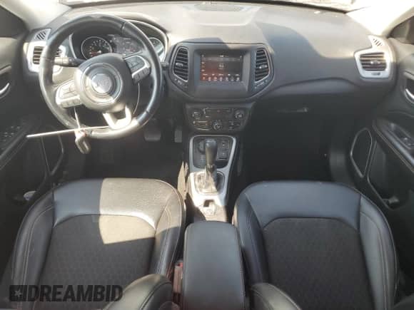 2021 Jeep Compass Latitude with VIN 3C4NJDBB0MT589407, listed as a Copart auction lot 71501795 with 62,093 mi miles and Salvage title. Bid and sale history available at DreamBid. Image 8.