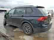 2021 Volkswagen Tiguan S с VIN 3VV0B7AX0MM141413, выставлен на аукционе Copart как лот 80727195 с пробегом 43 042 миль миль и Списание • Salvage title. История ставок и продаж доступна на DreamBid. Изображение 2.