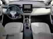 2024 Toyota Corolla Cross L с VIN 7MUAAAAG1RV086440, выставлен на аукционе Copart как лот 81976445 с пробегом 14 172 миль миль и Списание • Salvage title. История ставок и продаж доступна на DreamBid. Изображение 8.