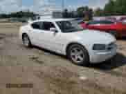 2010 Dodge Charger SXT z VIN 2B3CA3CV1AH257542, wystawiony jako Copart lot #71813644 z przebiegiem 164 672 mil mil oraz Szkoda całkowita • Salvage title. Historia ofert i sprzedaży dostępna na DreamBid. Obrazek 4.