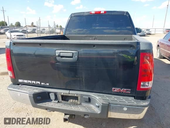 2013 GMC Sierra 1500 SLE z VIN 3GTP2VE7XDG185672, wystawiony jako IAAI lot #43336180 z przebiegiem 236 690 mil mil oraz . Historia ofert i sprzedaży dostępna na DreamBid. Obrazek 16.