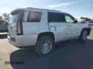 2015 Cadillac Escalade Platinum z VIN 1GYS4PKJ8FR663116, wystawiony jako Copart lot #68348915 z przebiegiem 49 816 mil mil oraz Szkoda całkowita • Salvage title. Historia ofert i sprzedaży dostępna na DreamBid. Obrazek 3.