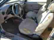 1999 Hyundai Accent L z VIN KMHVD14N3XU456921, wystawiony jako Copart lot #44805175 z przebiegiem 112 134 mil mil oraz Czysty tytuł • Clean title. Historia ofert i sprzedaży dostępna na DreamBid. Obrazek 7.