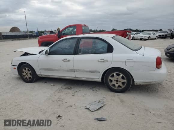2000 Hyundai Sonata GLS with VIN KMHWF35V0YA347621, listed as a Copart auction lot 76346874 with 164,489 mi miles and Salvage title. Bid and sale history available at DreamBid. Image 2.