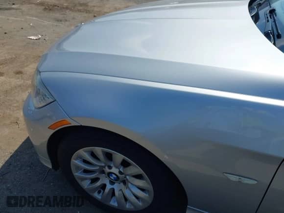 2009 BMW 3 Series 328i with VIN WBAPH735X9E128332, listed as a IAAI auction lot 43158753 with 79,485 mi miles and . Bid and sale history available at DreamBid. Image 6.