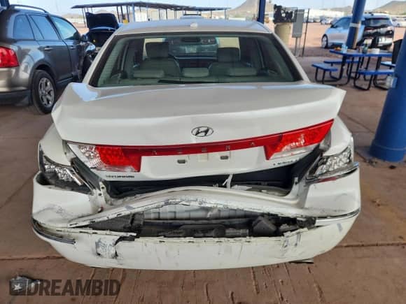 2008 Hyundai Azera Limited z VIN KMHFC46F88A265612, wystawiony jako Copart lot #82269515 z przebiegiem 174 801 mil mil oraz Szkoda całkowita • Salvage title. Historia ofert i sprzedaży dostępna na DreamBid. Obrazek 6.