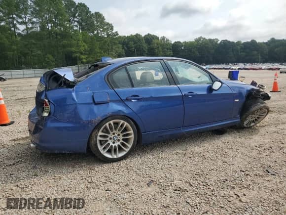 2010 BMW 3 Series 335d с VIN WBAPN7C54AA266744, выставлен на аукционе Copart как лот 64084945 с пробегом Не указан миль и Списание • Salvage title. История ставок и продаж доступна на DreamBid. Изображение 3.