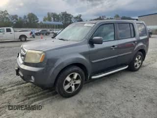 2011 Honda Pilot EX-L with VIN 5FNYF3H52BB009032, listed as a Copart auction lot 81861355 with 195,802 mi miles and Salvage title. Bid and sale history available at DreamBid. Image 1.