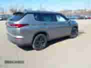 2023 Mitsubishi Outlander SEL z VIN JA4J4VA80PZ014751, wystawiony jako IAAI lot #41773106 z przebiegiem 20 980 mil mil oraz . Historia ofert i sprzedaży dostępna na DreamBid. Obrazek 4.