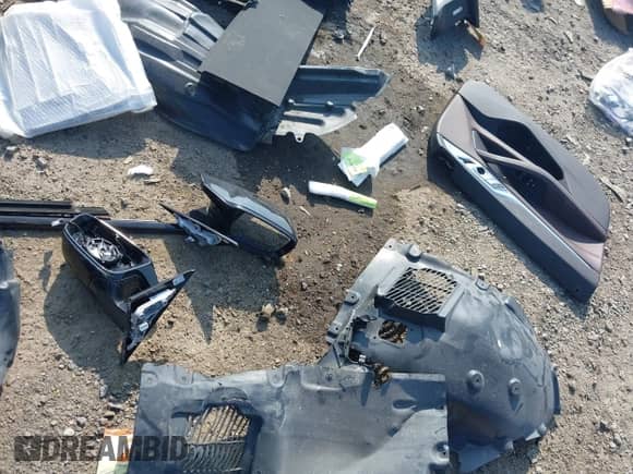 2023 BMW 4 Series M440i xDrive с VIN WBA13AW05PFP02201, выставлен на аукционе IAAI как лот 42872582 с пробегом 2 437 миль миль и . История ставок и продаж доступна на DreamBid. Изображение 21.