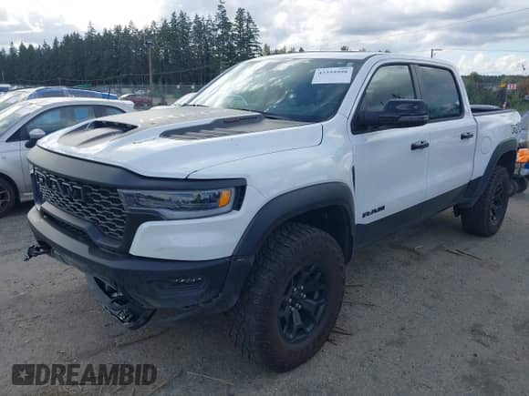 2025 Ram 1500 RHO с VIN 1C6SRFUP4SN621540, выставлен на аукционе IAAI как лот 43355998 с пробегом 20 436 миль миль и . История ставок и продаж доступна на DreamBid. Изображение 18.