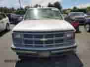 1998 GMC Sierra 1500 z VIN 1GTEC14MXWZ850349, wystawiony jako Copart lot #65374255 z przebiegiem 102 157 mil mil oraz Szkoda całkowita • Salvage title. Historia ofert i sprzedaży dostępna na DreamBid. Obrazek 5.