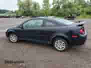 2009 Chevrolet Cobalt LS z VIN 1G1AS18H797219209, wystawiony jako Copart lot #66804055 z przebiegiem 146 903 mil mil oraz Szkoda całkowita • Salvage title. Historia ofert i sprzedaży dostępna na DreamBid. Obrazek 2.