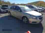 2013 Chevrolet Cruze 1LT с VIN 1G1PC5SB2D7223809, выставлен на аукционе IAAI как лот 43461606 с пробегом 87 002 миль миль и . История ставок и продаж доступна на DreamBid. Изображение 1.