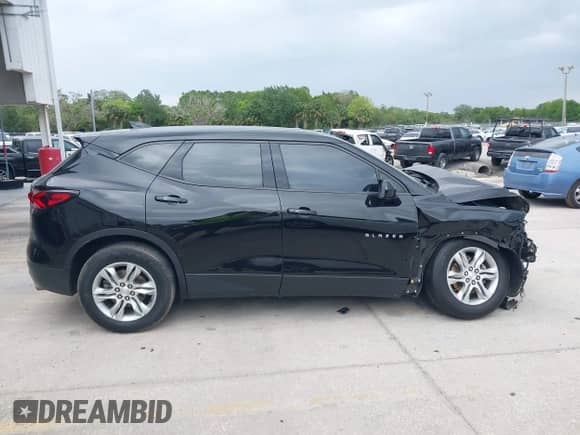 2021 Chevrolet Blazer LT с VIN 3GNKBHRS1MS512667, выставлен на аукционе IAAI как лот 41974844 с пробегом 115 520 миль миль и . История ставок и продаж доступна на DreamBid. Изображение 13.