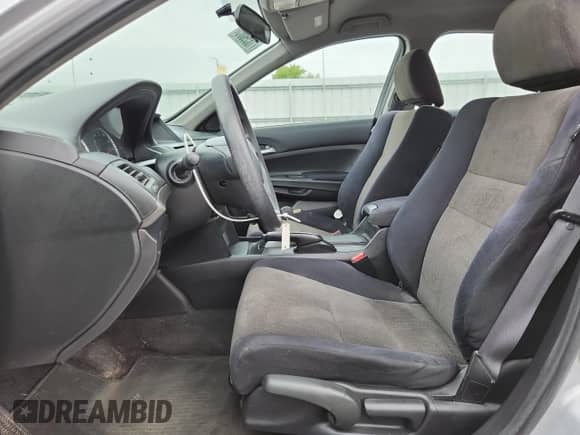 2010 Honda Accord LX с VIN 1HGCP2F34AA131435, выставлен на аукционе Copart как лот 71859065 с пробегом 101 087 миль миль и Списание • Salvage title. История ставок и продаж доступна на DreamBid. Изображение 7.