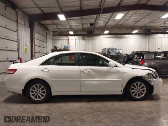 2011 Toyota Camry LE с VIN 4T1BF3EK9BU761300, выставлен на аукционе IAAI как лот 42675734 с пробегом 195 577 миль миль и . История ставок и продаж доступна на DreamBid. Изображение 13.