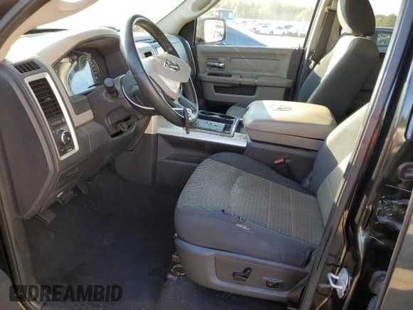 2010 Dodge 1500 SLT z VIN 1D7RB1GT6AS127368, wystawiony jako Copart lot #73305784 z przebiegiem 186 918 mil mil oraz Szkoda całkowita • Salvage title. Historia ofert i sprzedaży dostępna na DreamBid. Obrazek 7.