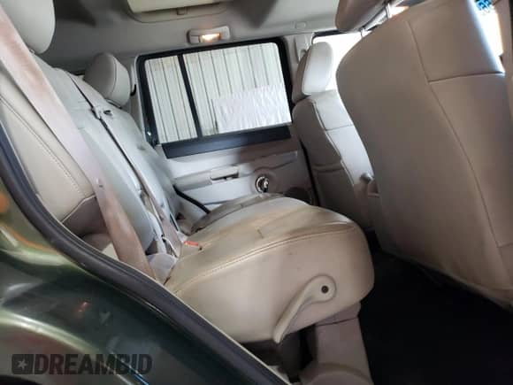 2006 Jeep Commander Limited z VIN 1J8HG58N86C303152, wystawiony jako Copart lot #80572665 z przebiegiem 215 357 mil mil oraz Szkoda całkowita • Salvage title. Historia ofert i sprzedaży dostępna na DreamBid. Obrazek 11.